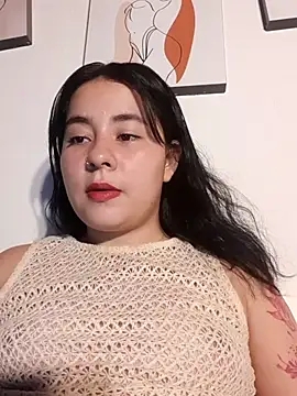 Snapshot of Yuli-27 chatting on October 15, 2025, 2:33 am Yuli-27 online show from October 15, 2025, 2:33 am