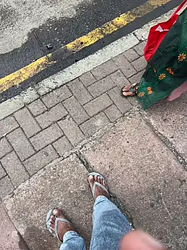 Snapshot of Senurak99 chatting on November 10, 2025, 8:02 am Senurak99 online show from November 10, 2025, 8:02 am