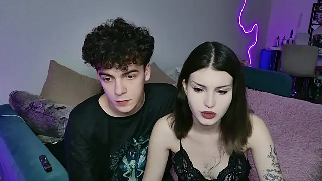 Snapshot of Alice18James chatting on October 10, 2025, 5:12 pm Alice18James online show from October 10, 2025, 5:12 pm