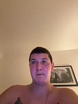 Snapshot of antoni_na chatting on November 8, 2025, 7:45 pm antoni na online show from November 8, 2025, 7:45 pm