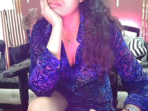 Snapshot of shaalu_sharma chatting on October 6, 2025, 9:01 pm shaalu sharma online show from October 6, 2025, 9:01 pm