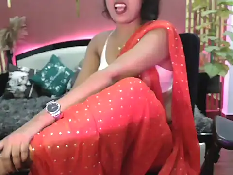 Snapshot of shaalu_sharma chatting on October 8, 2025, 8:23 am shaalu sharma online show from October 8, 2025, 8:23 am