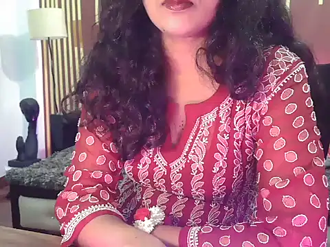 Snapshot of shaalu_sharma chatting on October 15, 2025, 9:42 am shaalu sharma online show from October 15, 2025, 9:42 am