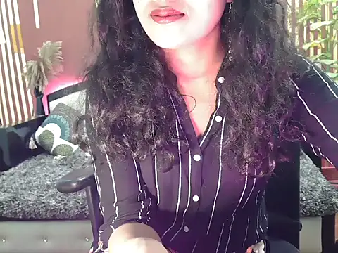 Snapshot of shaalu_sharma chatting on October 21, 2025, 5:52 am shaalu sharma online show from October 21, 2025, 5:52 am
