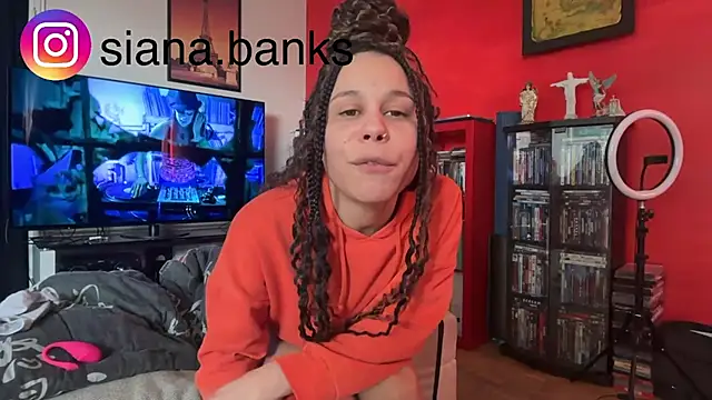 Snapshot of SianaBanks chatting on October 27, 2025, 1:37 pm SianaBanks online show from October 27, 2025, 1:37 pm