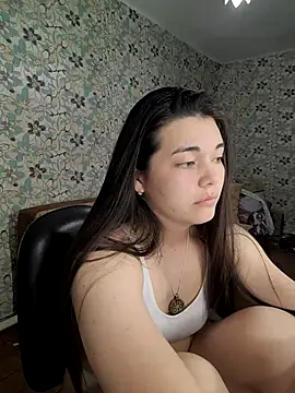 Snapshot of Albi_Glow chatting on September 27, 2025, 6:35 pm Albi Glow online show from September 27, 2025, 6:35 pm