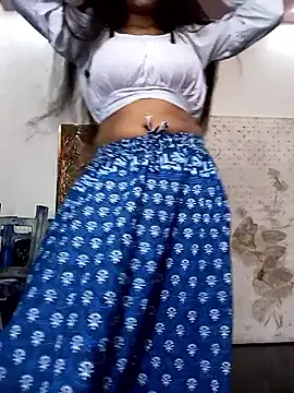 Snapshot of Rekha_89 chatting on October 23, 2025, 4:12 am Rekha 89 online show from October 23, 2025, 4:12 am