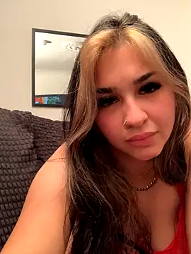 Snapshot of BrunetteBrat-xo chatting on September 28, 2025, 10:04 pm BrunetteBrat-xo online show from September 28, 2025, 10:04 pm