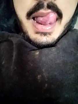 Snapshot of Hotyy_subhu chatting on October 22, 2025, 6:24 am Hotyy subhu online show from October 22, 2025, 6:24 am