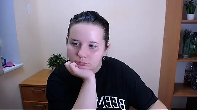 Snapshot of Mina_sky_ chatting on September 9, 2025, 1:10 pm Mina sky  online show from September 9, 2025, 1:10 pm