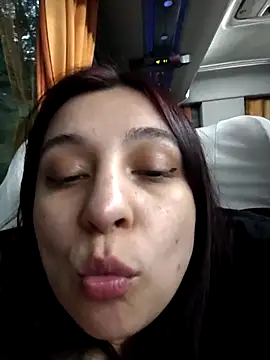 Snapshot of caronicole77 chatting on October 27, 2025, 11:09 pm caronicole77 online show from October 27, 2025, 11:09 pm