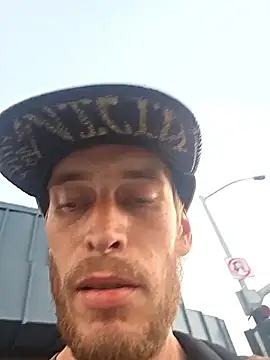 Snapshot of Leshok chatting on November 10, 2025, 12:53 am Leshok online show from November 10, 2025, 12:53 am