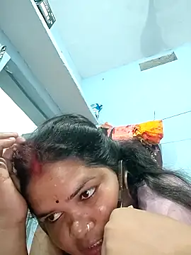 Snapshot of Rashi_cut chatting on September 10, 2025, 2:28 pm Rashi cut online show from September 10, 2025, 2:28 pm