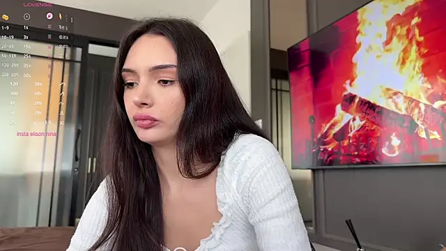 Snapshot of elisonni_ chatting on November 12, 2025, 8:59 am elisonni online show from November 12, 2025, 8:59 am