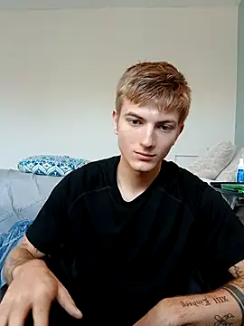 Snapshot of TriumphPsycho chatting on October 5, 2025, 2:48 pm TriumphPsycho online show from October 5, 2025, 2:48 pm