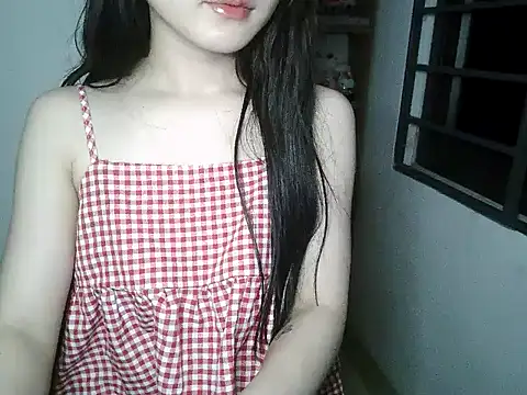 Snapshot of Annabelle-e chatting on September 16, 2025, 7:59 pm Annabelle-e online show from September 16, 2025, 7:59 pm