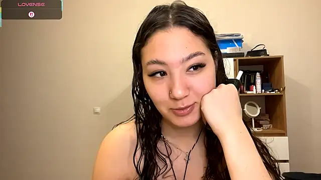 Snapshot of Sakuravice chatting on October 20, 2025, 12:05 pm Sakuravice online show from October 20, 2025, 12:05 pm