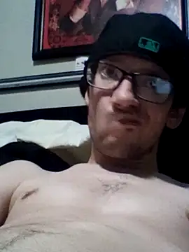 Snapshot of OchreTango466 chatting on September 13, 2025, 6:24 am OchreTango466 online show from September 13, 2025, 6:24 am