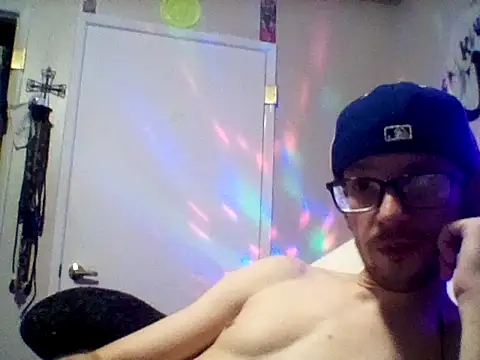 Snapshot of OchreTango466 chatting on September 29, 2025, 10:20 am OchreTango466 online show from September 29, 2025, 10:20 am