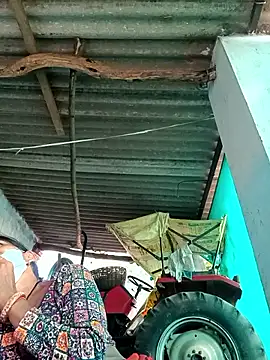 Snapshot of Hot-honi chatting on September 14, 2025, 11:20 am Hot-honi online show from September 14, 2025, 11:20 am