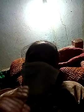 Snapshot of Hot-honi chatting on September 28, 2025, 3:06 pm Hot-honi online show from September 28, 2025, 3:06 pm