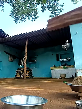 Snapshot of Hot-honi chatting on November 2, 2025, 3:20 am Hot-honi online show from November 2, 2025, 3:20 am