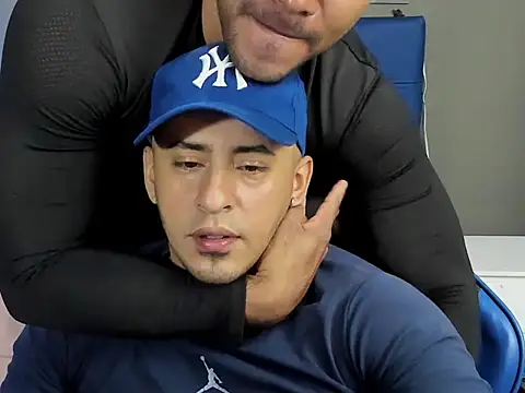 Snapshot of AngelAndChris chatting on September 25, 2025, 12:20 pm AngelAndChris online show from September 25, 2025, 12:20 pm