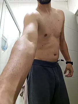 dancaEstrip online show from November 19, 2025, 1:49 am