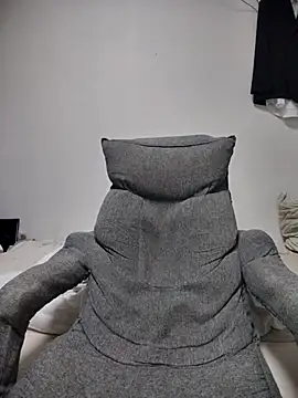 Snapshot of sho1101music chatting on October 6, 2025, 12:13 pm sho1101music online show from October 6, 2025, 12:13 pm