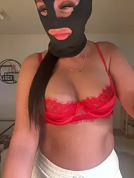 Snapshot of swedishbaddie chatting on October 16, 2025, 5:47 pm swedishbaddie online show from October 16, 2025, 5:47 pm