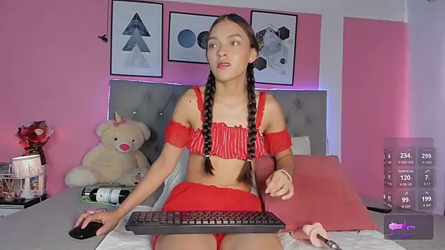 Snapshot of LunaStar- chatting on September 30, 2025, 12:32 pm LunaStar- online show from September 30, 2025, 12:32 pm