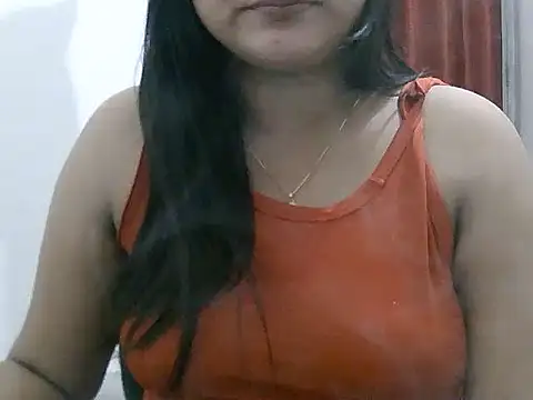 Snapshot of Mon-Luv chatting on October 15, 2025, 1:11 pm Mon-Luv online show from October 15, 2025, 1:11 pm