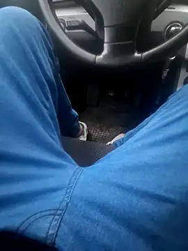 Snapshot of Mlody991112 chatting on October 11, 2025, 3:32 pm Mlody991112 online show from October 11, 2025, 3:32 pm