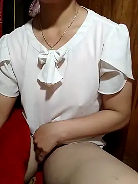 Snapshot of hera-00 chatting on October 6, 2025, 2:03 pm hera-00 online show from October 6, 2025, 2:03 pm