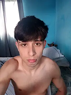 Snapshot of matiatr1112 chatting on November 4, 2025, 5:01 pm matiatr1112 online show from November 4, 2025, 5:01 pm