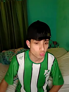 Snapshot of matiatr1112 chatting on November 9, 2025, 11:36 pm matiatr1112 online show from November 9, 2025, 11:36 pm