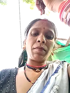 Snapshot of Xx_pooja chatting on September 19, 2025, 10:49 am Xx pooja online show from September 19, 2025, 10:49 am