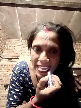 Snapshot of Xx_pooja chatting on October 17, 2025, 3:03 pm Xx pooja online show from October 17, 2025, 3:03 pm