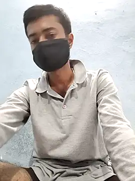 Snapshot of GirlsCrush_ chatting on November 2, 2025, 7:11 am GirlsCrush online show from November 2, 2025, 7:11 am