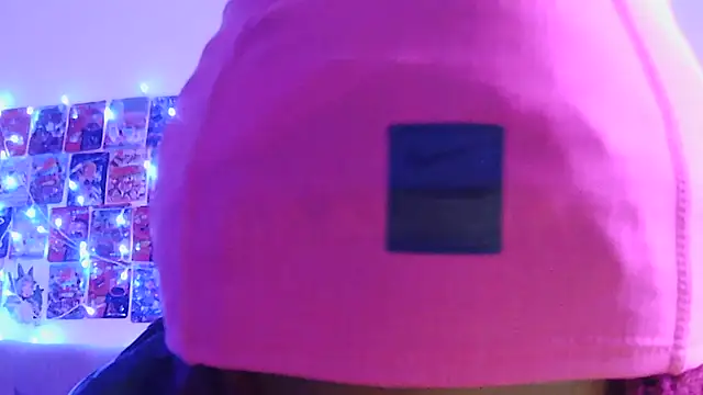 Snapshot of risktakinndolo chatting on November 15, 2025, 4:36 pm risktakinndolo online show from November 15, 2025, 4:36 pm