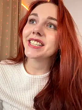 Snapshot of PollyVinice chatting on September 11, 2025, 11:32 am PollyVinice online show from September 11, 2025, 11:32 am