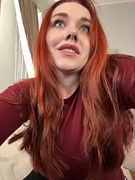 Snapshot of PollyVinice chatting on September 14, 2025, 11:31 am PollyVinice online show from September 14, 2025, 11:31 am