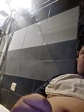 Snapshot of jedoo1213 chatting on September 30, 2025, 6:57 pm jedoo1213 online show from September 30, 2025, 6:57 pm