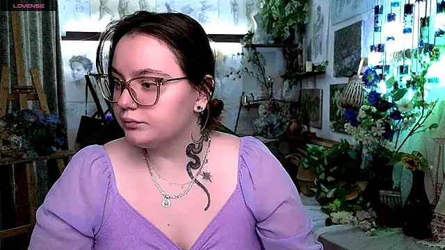 Snapshot of KatrinClark chatting on September 10, 2025, 4:18 pm KatrinClark online show from September 10, 2025, 4:18 pm