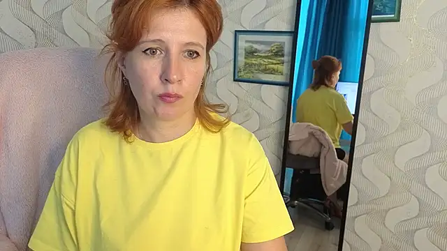 Elannaria online show from September 9, 2025, 3:11 pm