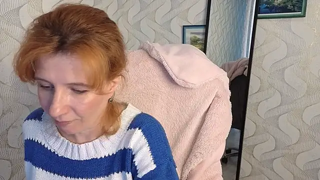 Elannaria online show from September 18, 2025, 3:36 pm