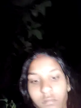 Idhika Jha online show from October 9, 2025, 11:47 pm