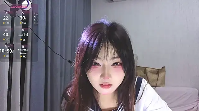 Snapshot of tzy0520 chatting on November 6, 2025, 4:19 pm tzy0520 online show from November 6, 2025, 4:19 pm