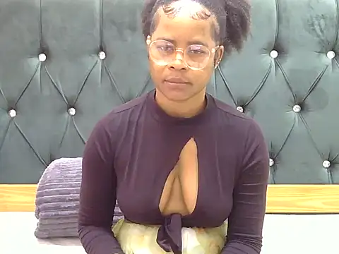 SnowRiderXX online show from September 20, 2025, 7:31 am