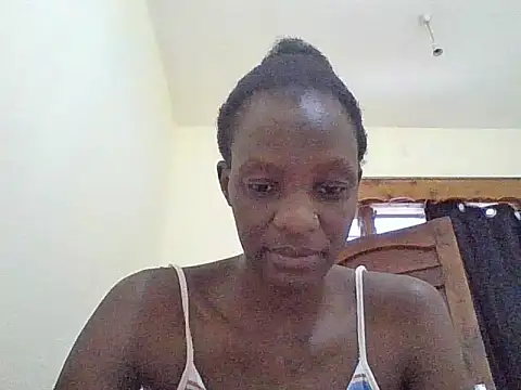 Snapshot of Lusty_Aliyah chatting on September 12, 2025, 12:16 pm Lusty Aliyah online show from September 12, 2025, 12:16 pm
